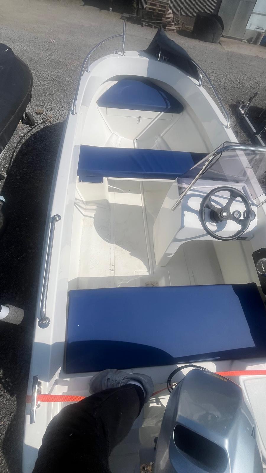 New blue exterior cockpit cushions on a motor boat